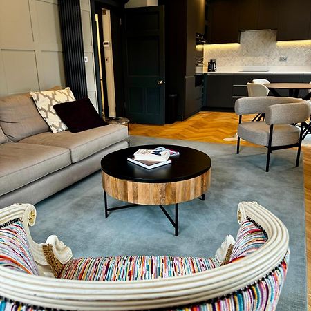 Macbeths Corner High End Luxury Apartment In Centre With Parking Стретфорд-на-Ейвоні Екстер'єр фото