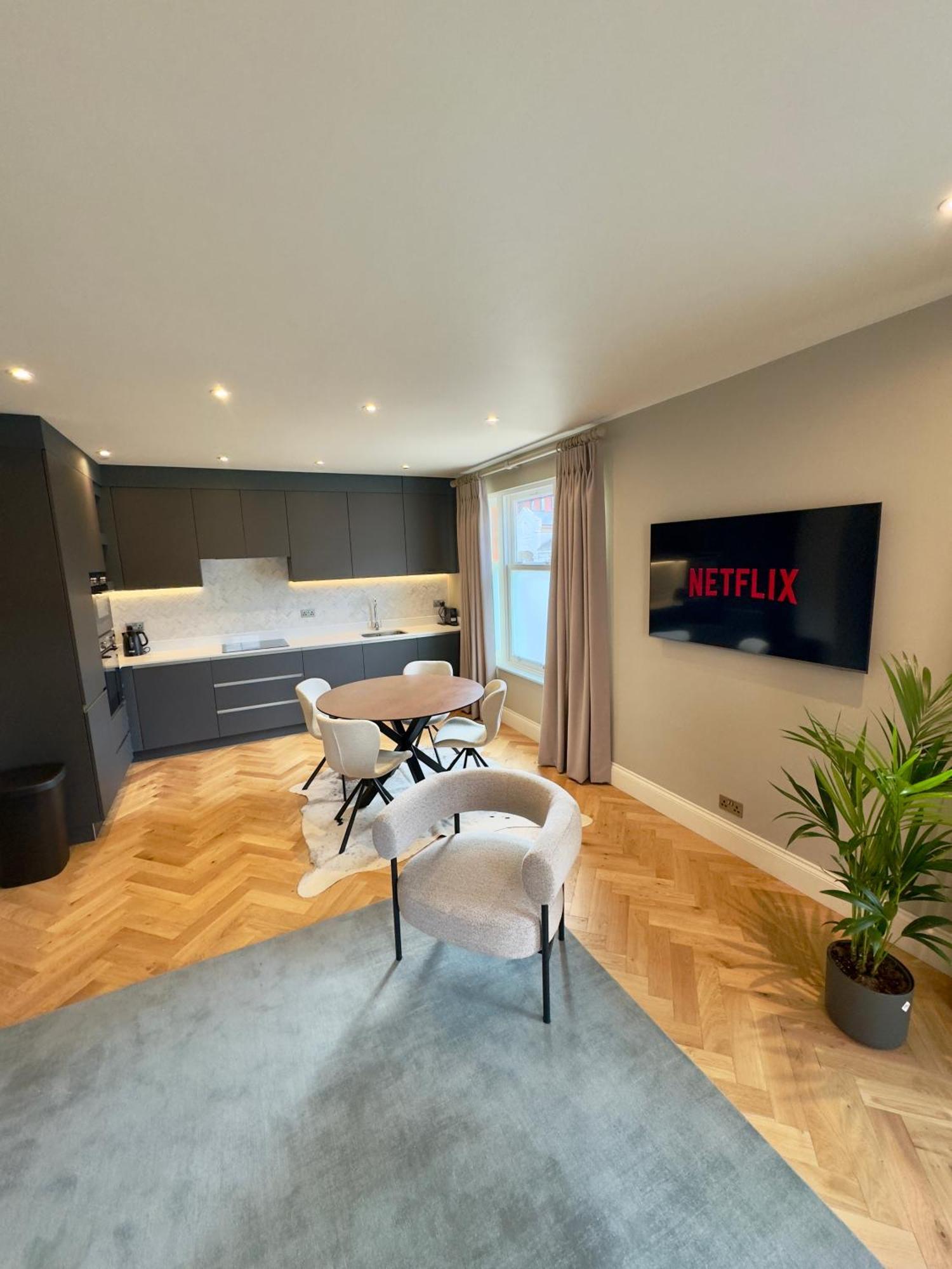 Macbeths Corner High End Luxury Apartment In Centre With Parking Стретфорд-на-Ейвоні Екстер'єр фото